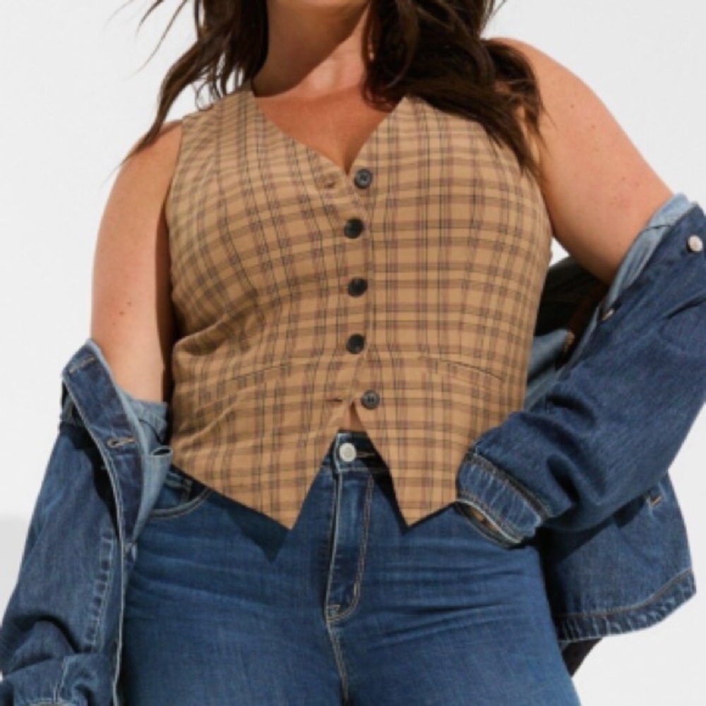 Torrid size 4 menswear inspired Plaid Button-Up equestrian preppy Vest top